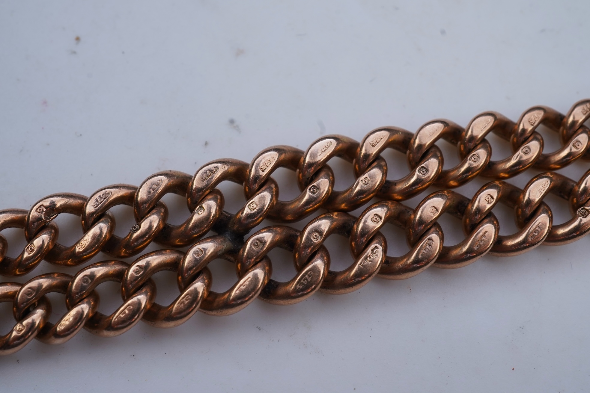 A gold bracelet, circa 1915